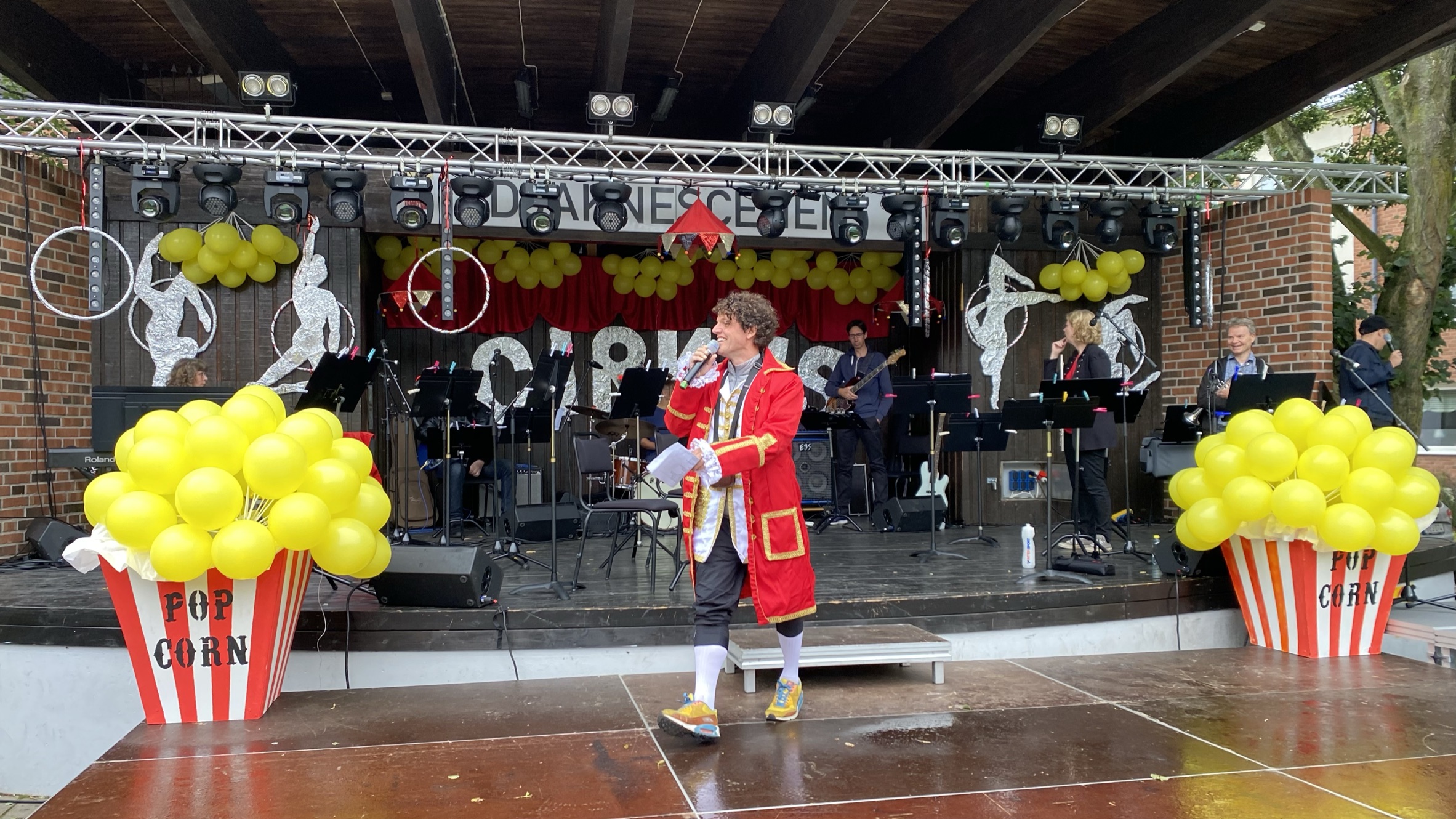 Stureplans cirkusfestival med Nassim al fakir 